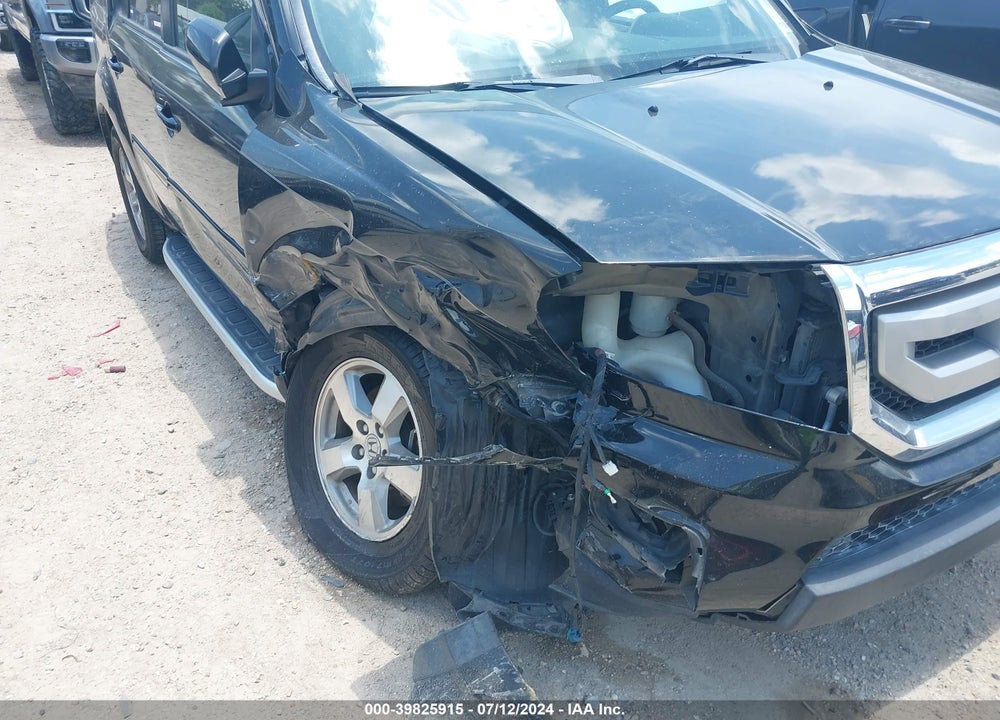 2011 HONDA PILOT VIN: 5FNYF3H52BB040510