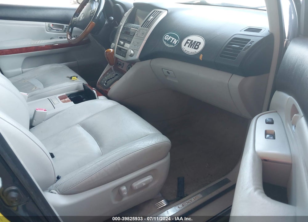 2005 LEXUS RX 330 VIN: JTJHA31U250082143