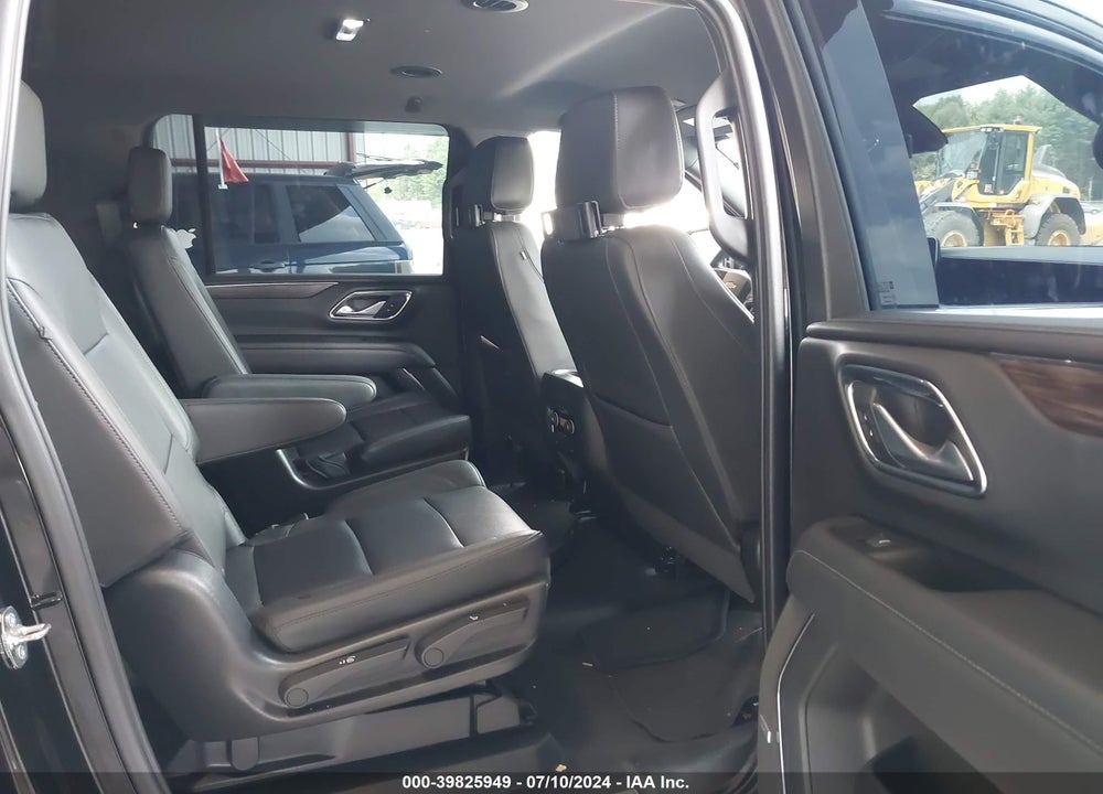 2022 CHEVROLET SUBURBAN 4WD LT VIN: 1GNSKCKD2NR348977