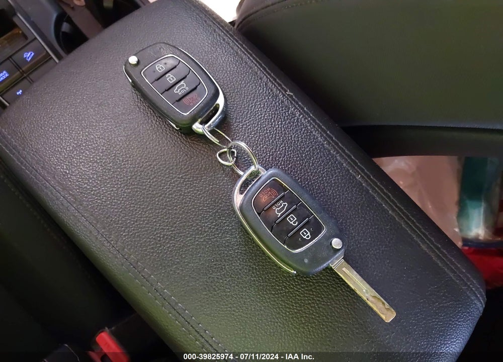 2018 HYUNDAI TUCSON SEL VIN: KM8J3CA48JU739895