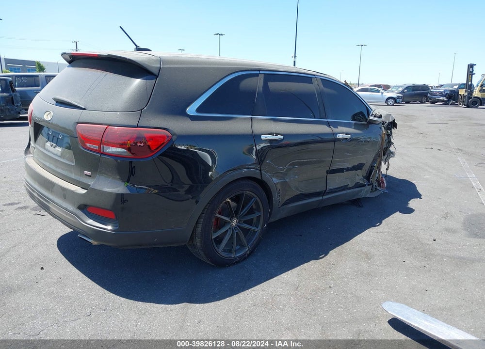 2019 KIA SORENTO 2.4L L VIN: 5XYPG4A30KG519864
