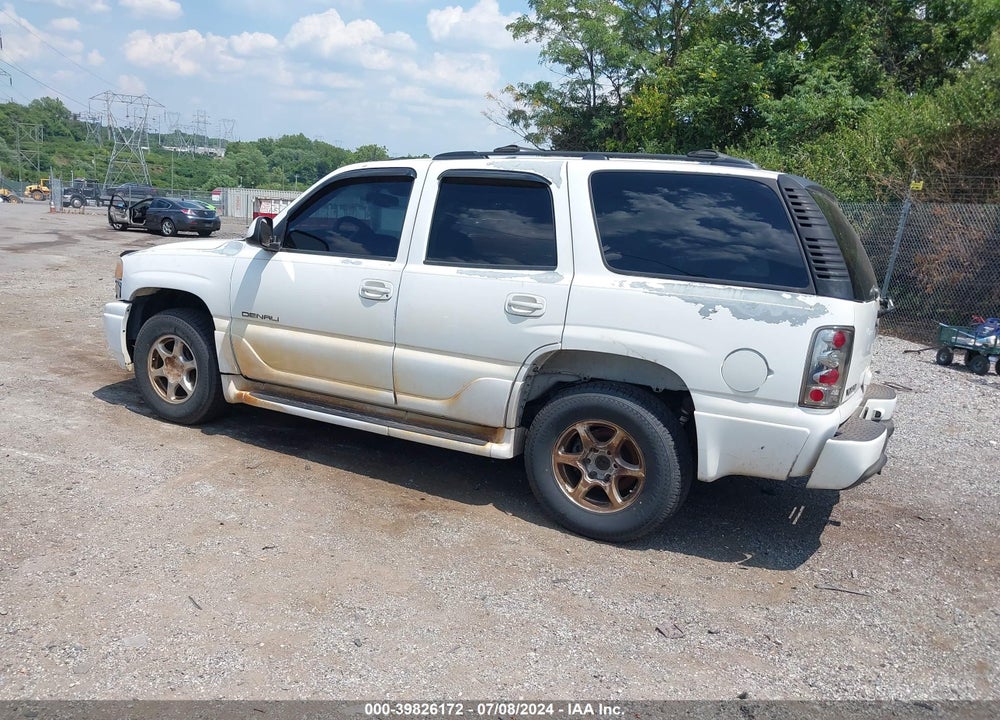 2005 GMC YUKON DENALI VIN: 1GKEK63U25J265929