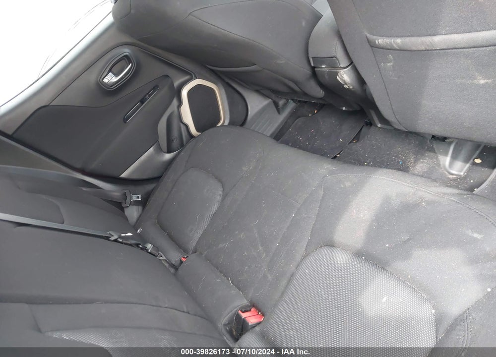 2016 JEEP RENEGADE LATITUDE VIN: ZACCJBBT7GPD15458