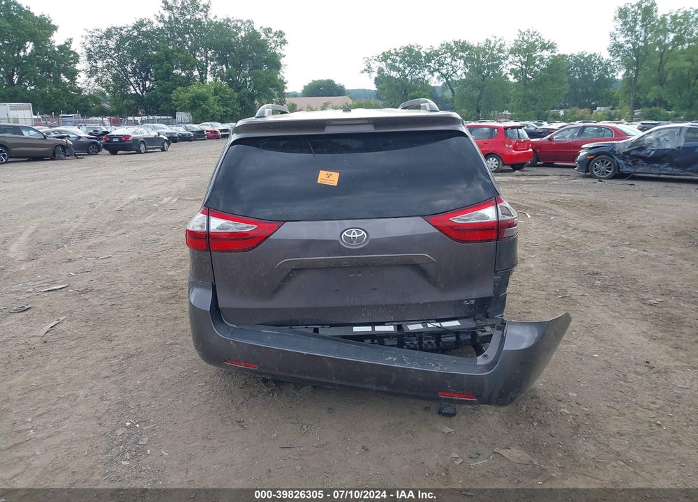 2017 TOYOTA SIENNA LE 8 PASSENGER VIN: 5TDKZ3DC1HS809682