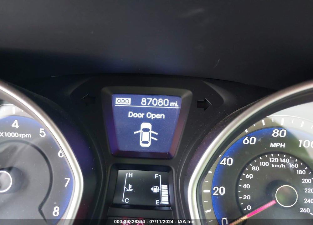 2013 HYUNDAI ELANTRA GT VIN: KMHD35LE1DU105671