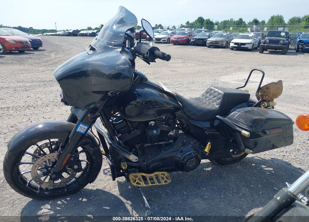 2018 HARLEY-DAVIDSON FLHXS STREET GLIDE SPECIAL VIN: 1HD1KRC17JB680152