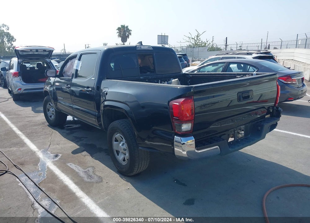 2019 TOYOTA TACOMA SR5 VIN: 5TFAX5GN0KX151557