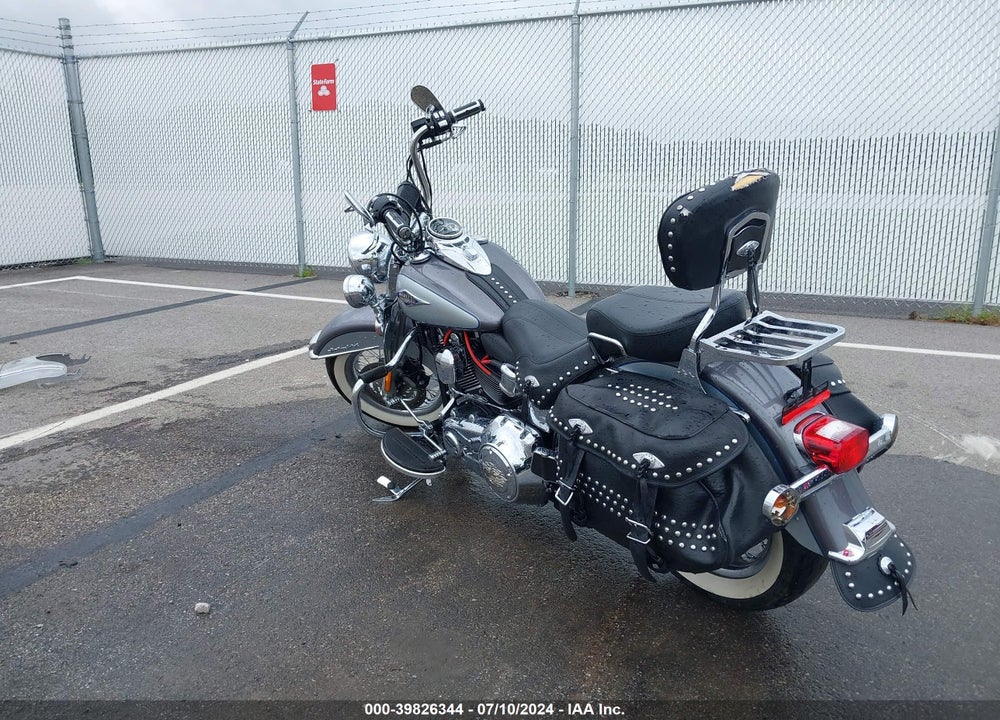2014 HARLEY-DAVIDSON FLSTC HERITAGE SOFTAIL CLASSIC VIN: 1HD1BWV13EB013614