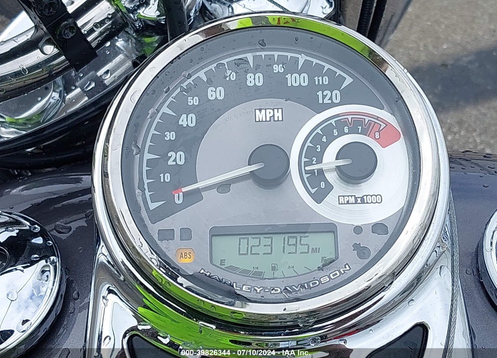 2014 HARLEY-DAVIDSON FLSTC HERITAGE SOFTAIL CLASSIC VIN: 1HD1BWV13EB013614