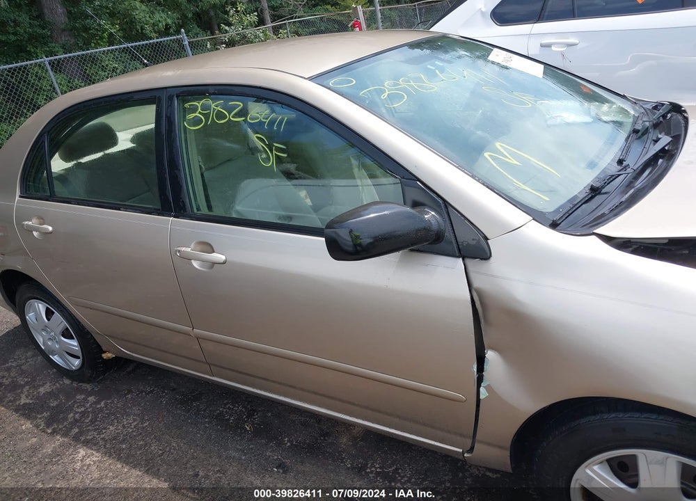 2005 TOYOTA COROLLA LE VIN: 1NXBR32E35Z348380