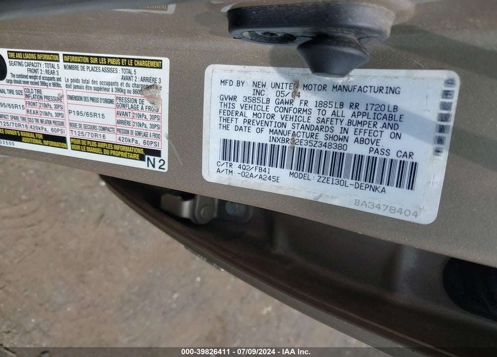 2005 TOYOTA COROLLA LE VIN: 1NXBR32E35Z348380