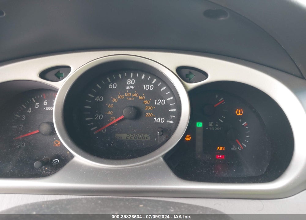 2005 TOYOTA HIGHLANDER V6 VIN: JTEDP21A450067137