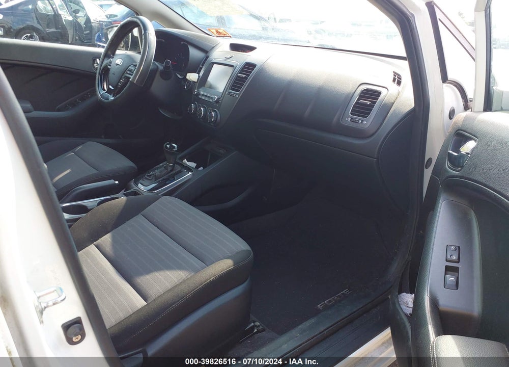 2018 KIA FORTE S VIN: 3KPFL4A77JE165766
