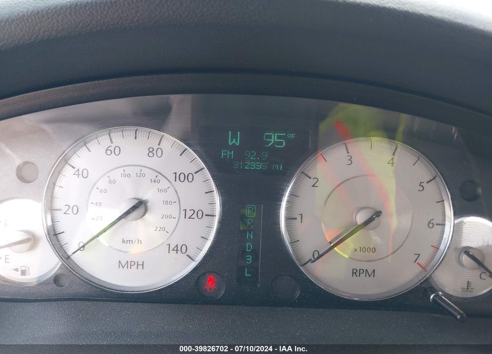 2008 CHRYSLER 300 LIMITED VIN: 2C3KA33G38H147053