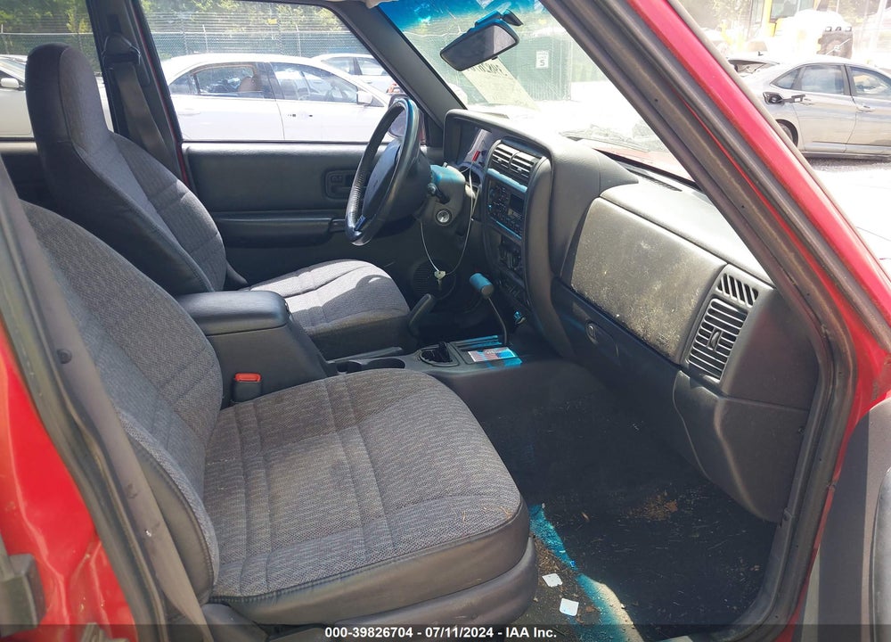 1999 JEEP CHEROKEE CLASSIC/SPORT VIN: 1J4FF68S1XL563109