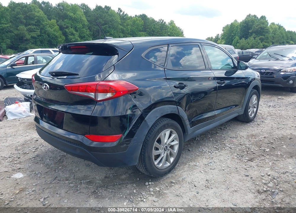 2017 HYUNDAI TUCSON SE VIN: KM8J23A41HU414728