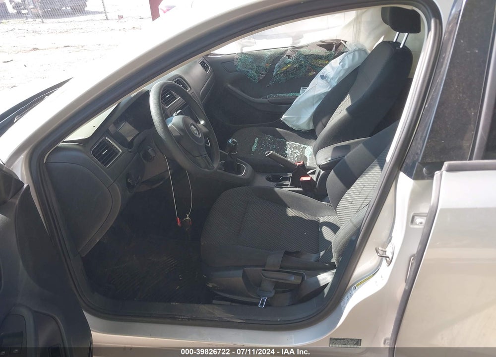 2014 VOLKSWAGEN JETTA 2.0L S VIN: 3VW1K7AJ8EM414529