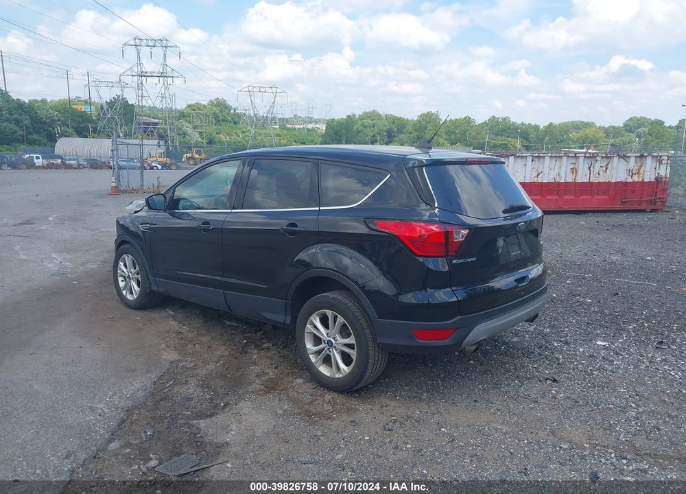 2019 FORD ESCAPE SE VIN: 1FMCU0GD1KUB43962