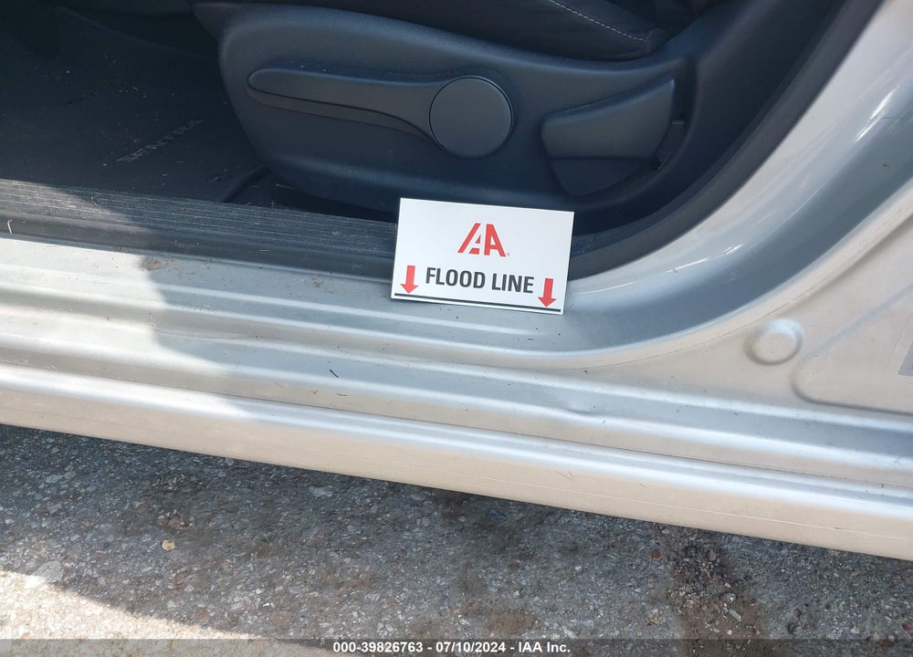 2018 NISSAN SENTRA VIN: 3N1AB7AP7JY327184