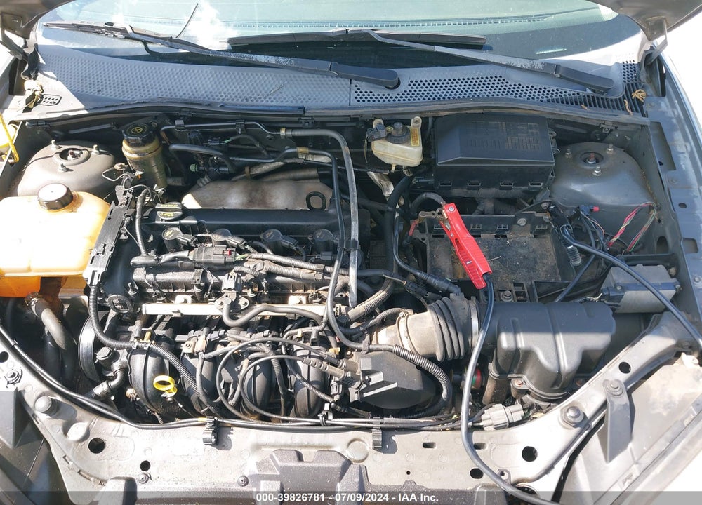 2005 FORD FOCUS ZX4 VIN: 1FAHP38Z15W212709