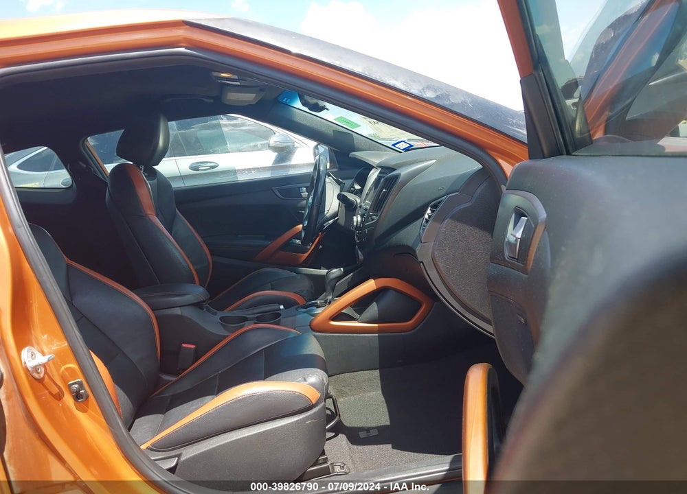 2016 HYUNDAI VELOSTER TURBO VIN: KMHTC6AE6GU287182