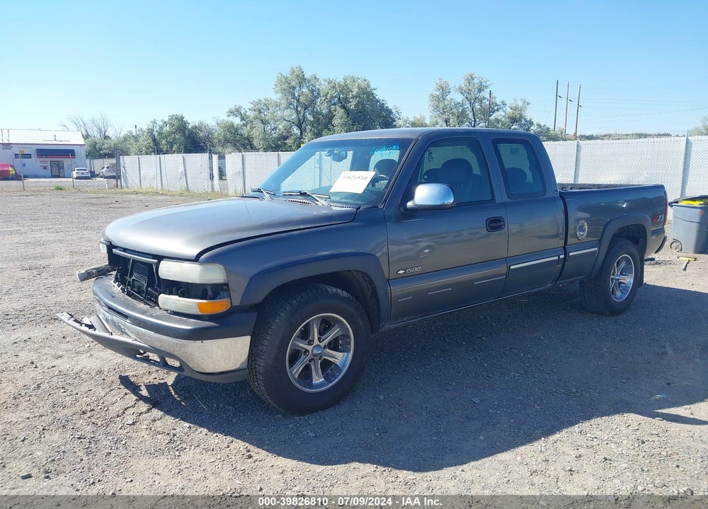 2002 CHEVROLET SILVERADO 1500 LS VIN: 2GCEK19TX21262098