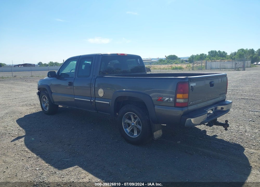 2002 CHEVROLET SILVERADO 1500 LS VIN: 2GCEK19TX21262098