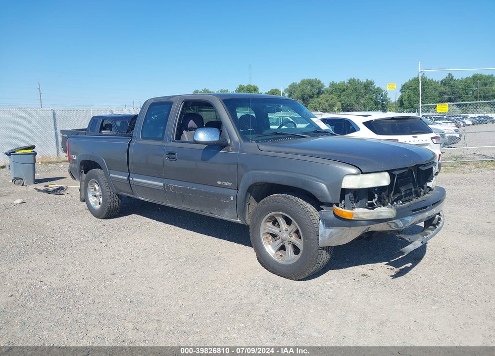 2002 CHEVROLET SILVERADO 1500 LS VIN: 2GCEK19TX21262098