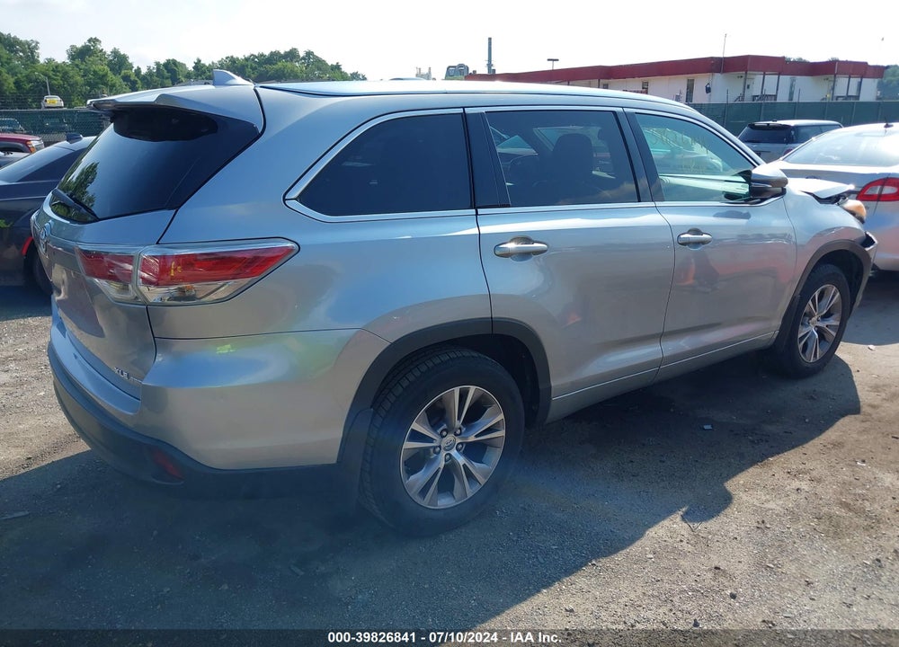 2014 TOYOTA HIGHLANDER XLE V6 VIN: 5TDJKRFH3ES022868