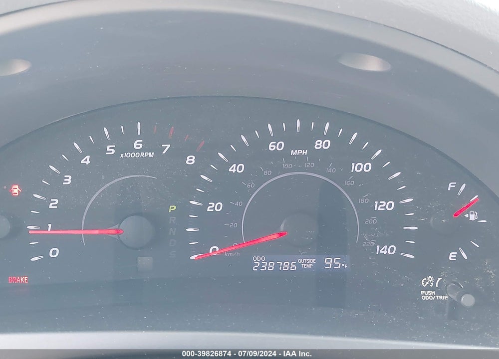 2010 TOYOTA CAMRY LE VIN: 4T4BF3EK7AR010572