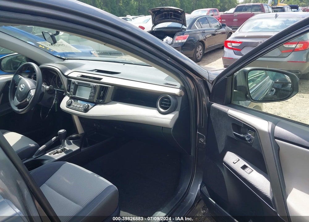 2015 TOYOTA RAV4 XLE VIN: JTMRFREV1FD129977