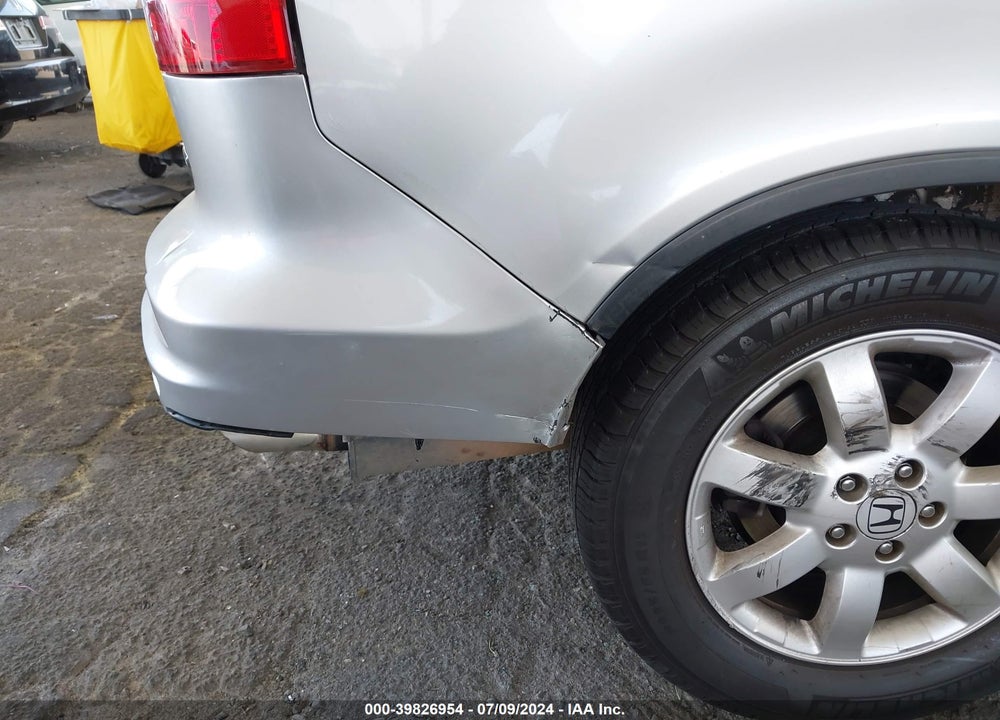 2011 HONDA CR-V SE VIN: JHLRE4H46BC023035