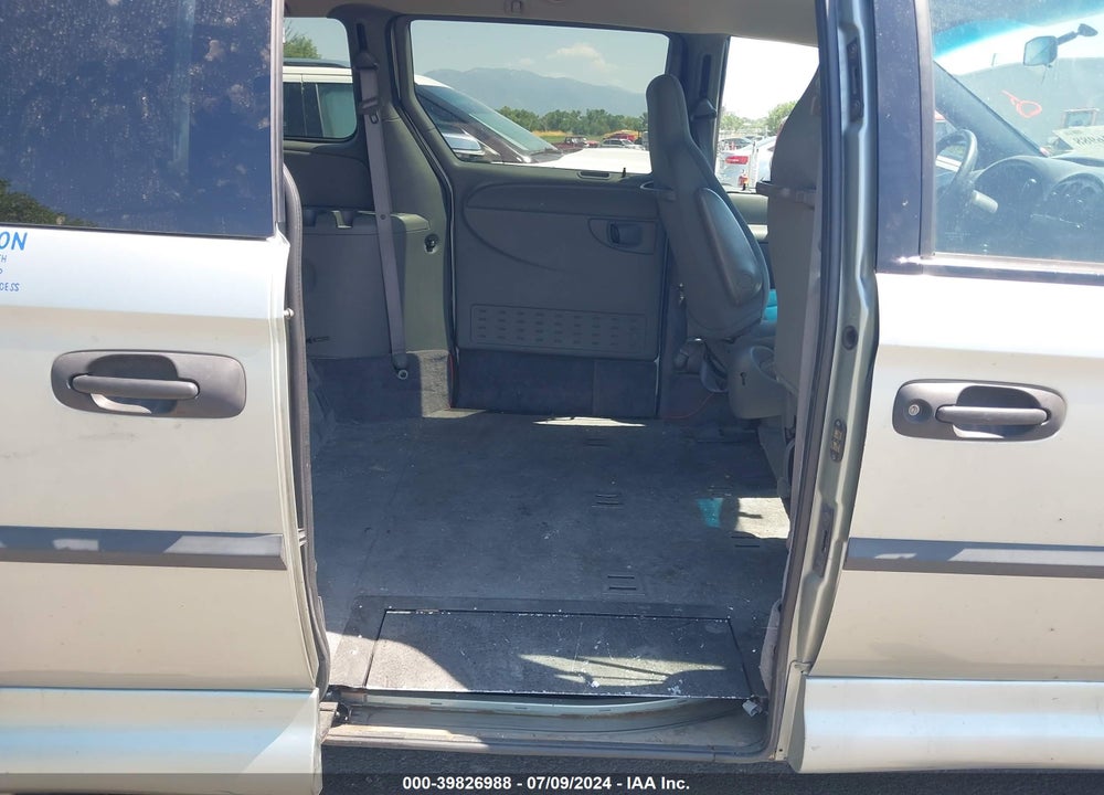 2004 DODGE GRAND CARAVAN SE VIN: 1D4GP24R64B584545