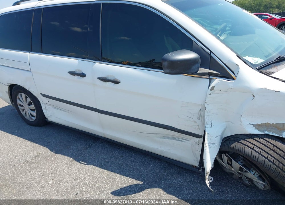 2008 HONDA ODYSSEY LX VIN: 5FNRL38248B073505