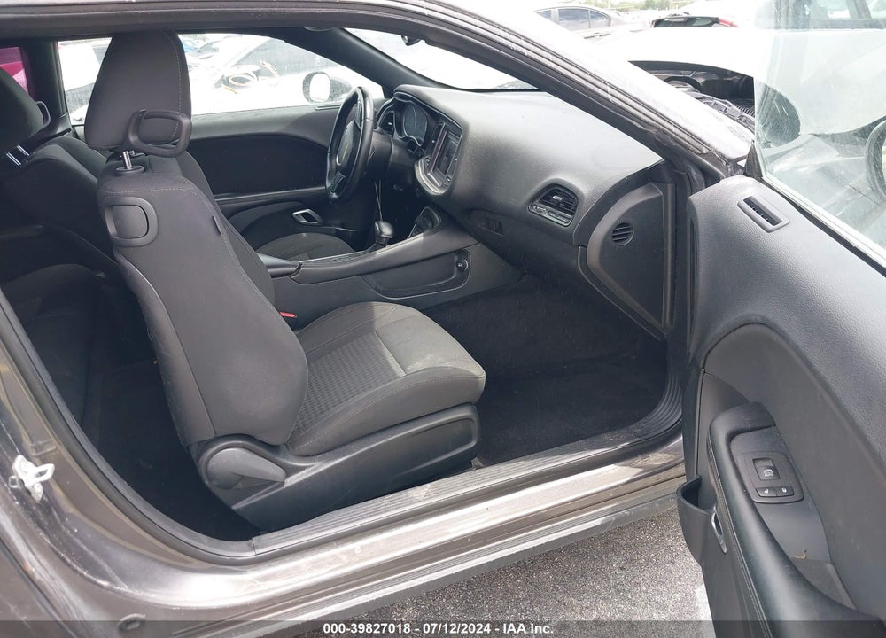 2019 DODGE CHALLENGER SXT VIN: 2C3CDZAG9KH525613