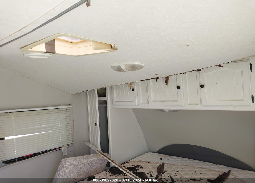 2008 KEYSTONE RV PASSPORT VIN: 4YDT2802186410240