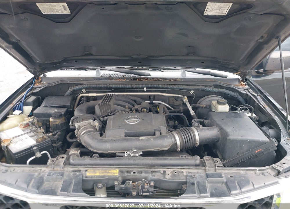 2005 NISSAN FRONTIER SE VIN: 1N6AD07U85C404815