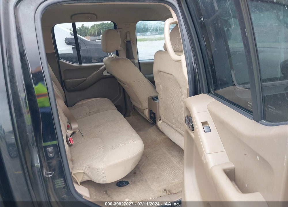 2005 NISSAN FRONTIER SE VIN: 1N6AD07U85C404815