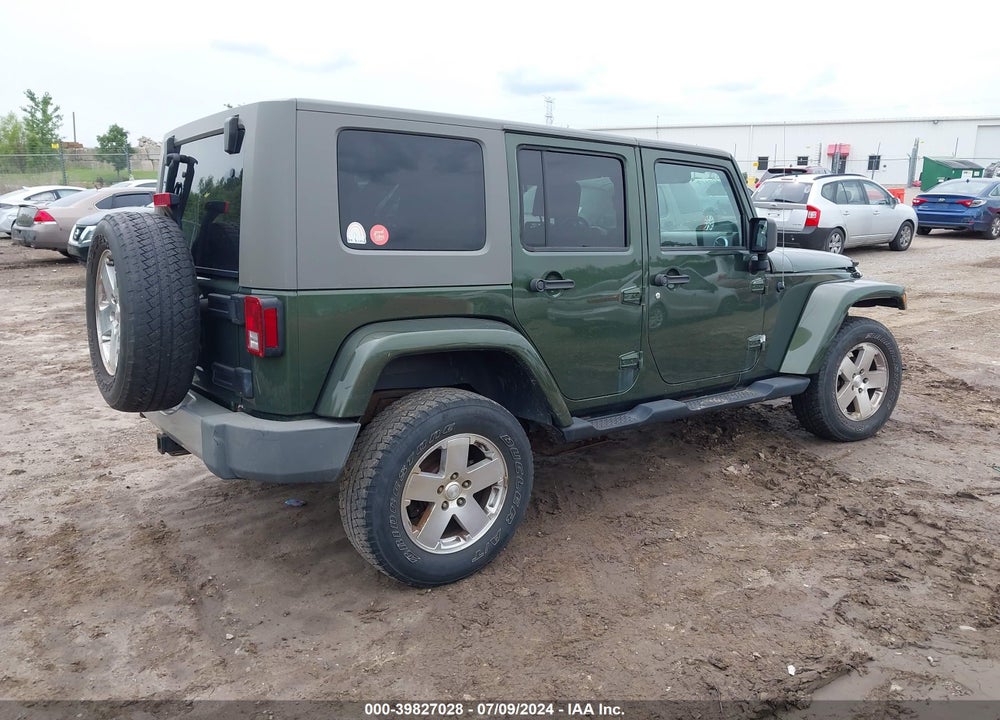 2008 JEEP WRANGLER UNLIMITED SAHARA VIN: 1J4GA59138L589649