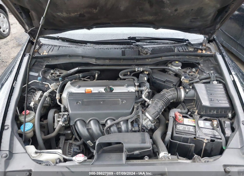 2009 HONDA ACCORD 2.4 EX-L VIN: 1HGCP26829A120795