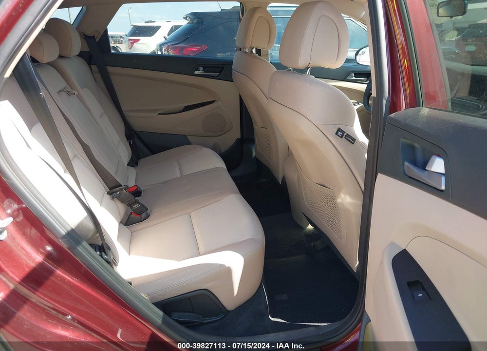 2017 HYUNDAI TUCSON SE VIN: KM8J23A44HU328037