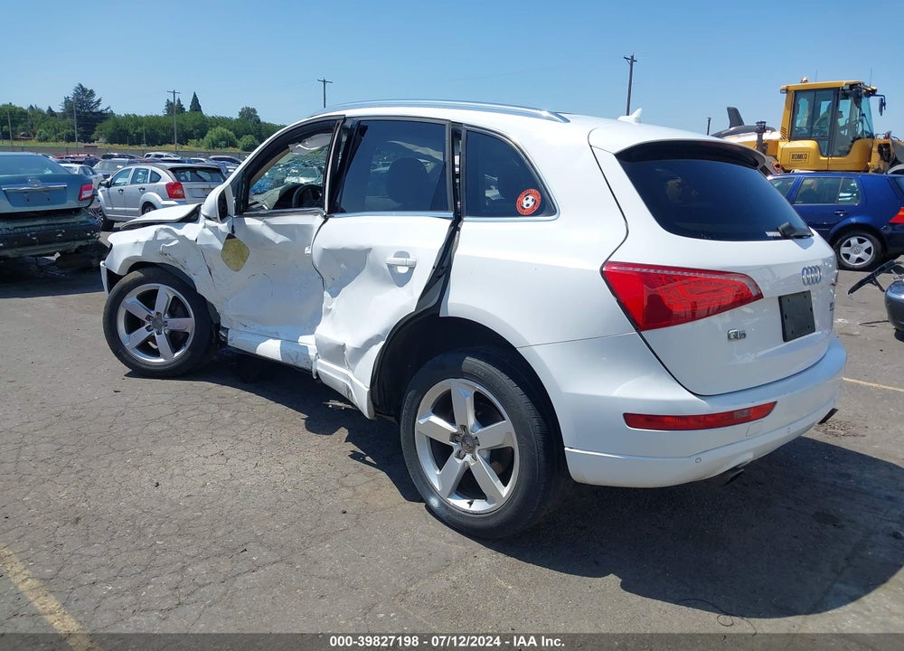 2010 AUDI Q5 3.2 PREMIUM VIN: WA1LKAFP6AA112891