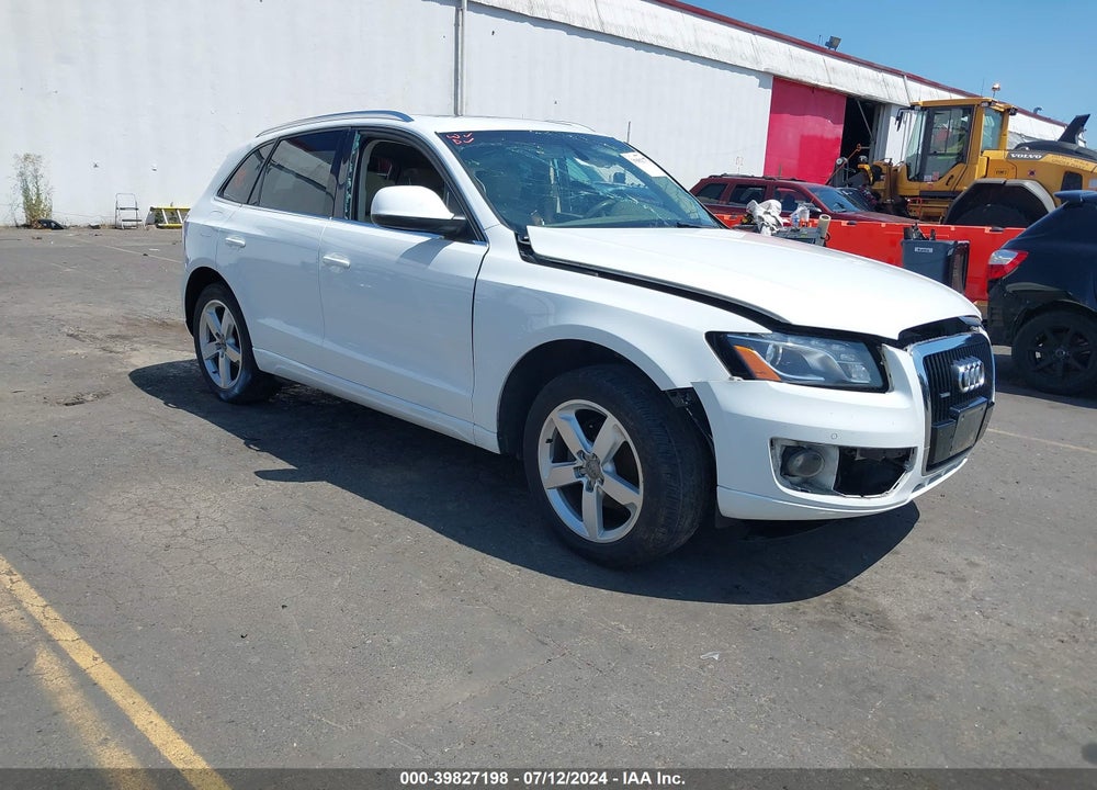 2010 AUDI Q5 3.2 PREMIUM VIN: WA1LKAFP6AA112891