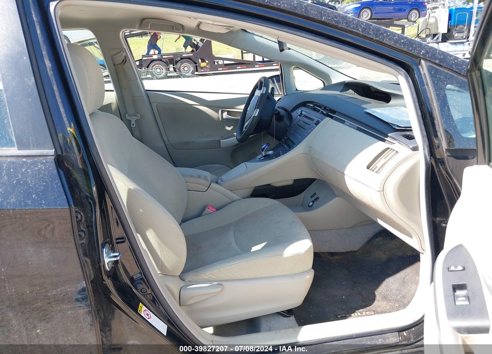 2011 TOYOTA PRIUS TWO VIN: JTDKN3DU0B1408407