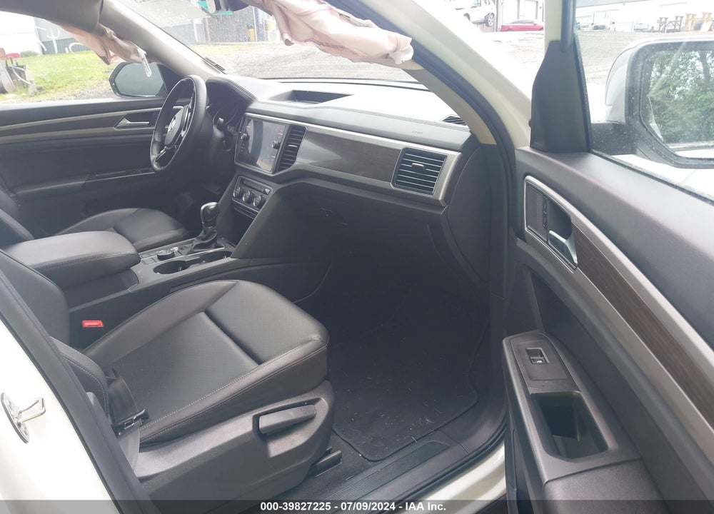 2019 VOLKSWAGEN ATLAS 3.6L V6 SE W/TECHNOLOGY VIN: 1V2UR2CA2KC547701