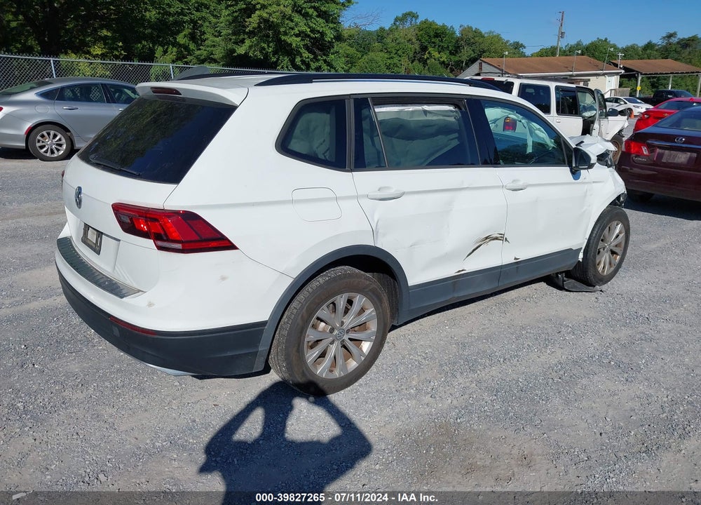 2019 VOLKSWAGEN TIGUAN VIN: 3VV1B7AX5KM190057