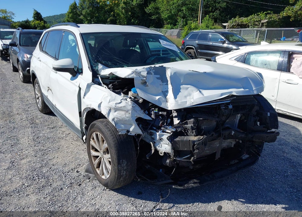 2019 VOLKSWAGEN TIGUAN VIN: 3VV1B7AX5KM190057