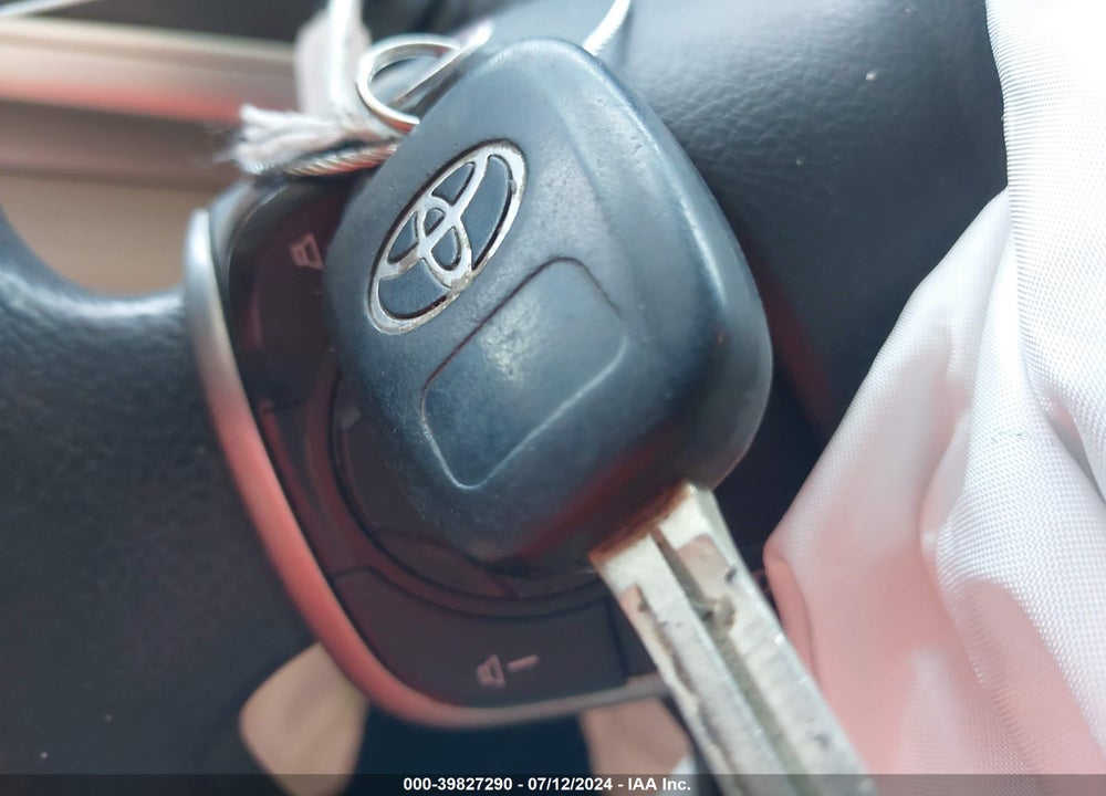2012 TOYOTA CAMRY LE VIN: 4T1BF1FKXCU524917