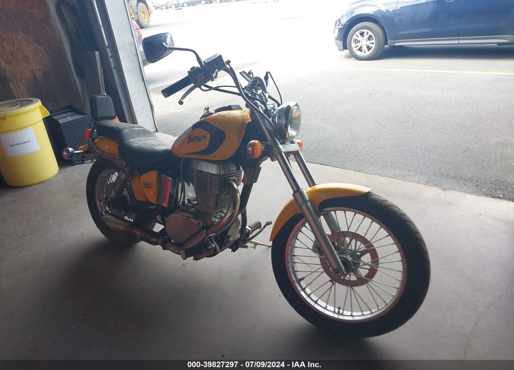 2000 SUZUKI LS650 P VIN: JS1NP41A8Y2101085