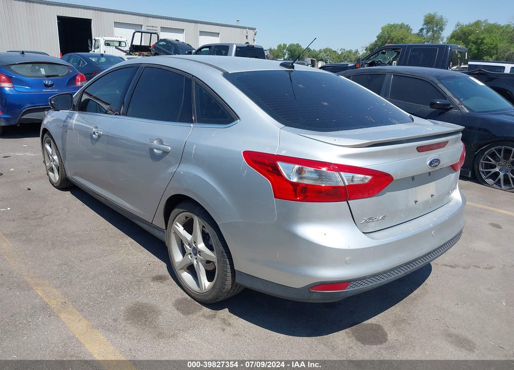 2014 FORD FOCUS TITANIUM VIN: 1FADP3J23EL321623